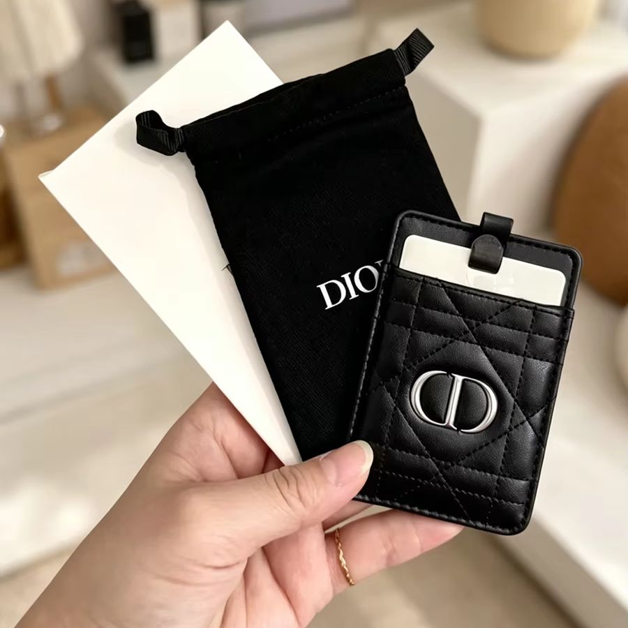 Dior Dior’s Bag Multi-function - Perfume Fine Fragrance 评论和价格